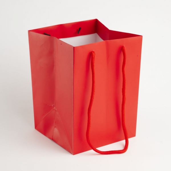 Hand Tie Red 18x17x25cm